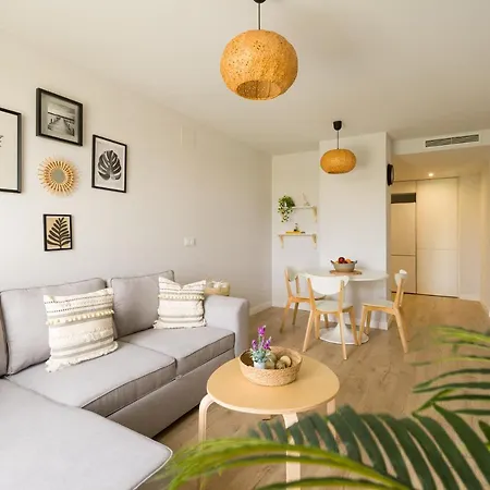 Sofia Navarro Bello, 1 - P2 3e Apartment *