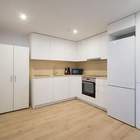 Sofia Navarro Bello, 1 - P2 3e Apartment *